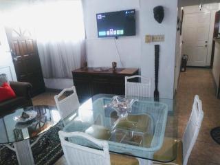 Cozy 6 Three-Bedroom Apartment in the Heart of Ochi - 3