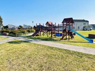 Algo Eden Stays-Sunbird Suite - 6