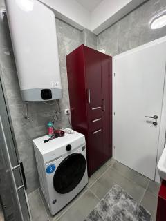 Golden 55 Luxury Apartment - 9