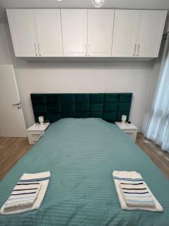 Golden 55 Luxury Apartment - 2