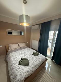 Luxavie-Renovated Apartment Near City Center - 5
