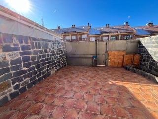 Modern entire house for 12, Pool, Cinema Bar - 7