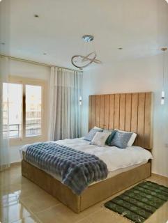 Luxury Newly Built 2 DOUBLE bedroom and living room with Beach Access and Pool in Hurghada, Egypt - Hurghada - 1