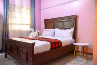 THE ESCAPE NYAHURURU Elegant 2-Bedroom Retreat - 4