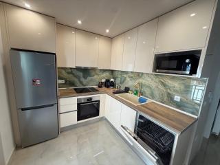 Luxavie-Renovated Apartment Near City Center - 3