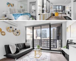 PTH Homes Katherine Pl - Aura 1101 - 1