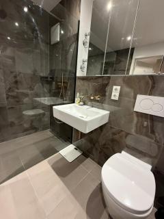 Modern apartment, parking and 2 bathrooms - 1