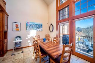 Luxury Elkpoint 1-True Ski-In Ski-Out Family Villa - 5
