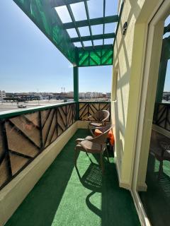 New 1BR Apt Balcony Full Kitchen - 3