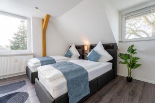 Moderne Doppelhaushälfte mit Garten & Terrasse I Free Wifi I Free Parking - 1