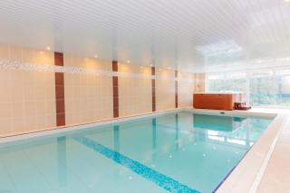 Bradleigh Down Holidays Apartment with Private Pool and Hot Tub - 8