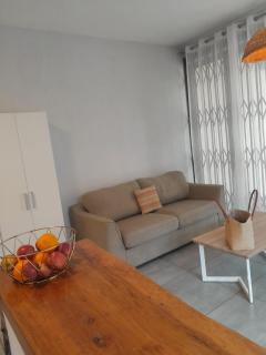 Sunny and cosy Albion - 6