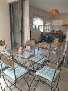 Sunny and cosy Albion - 0