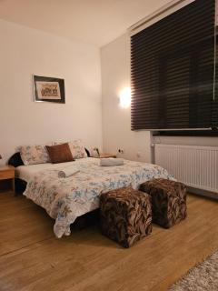 Prenociste Aurelia - 3