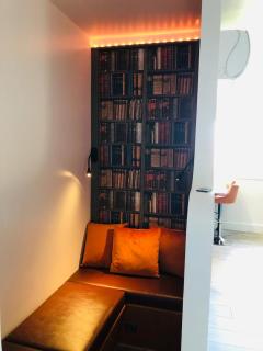 Bradleigh Down Holidays Apartment with Private Pool and Hot Tub - 2