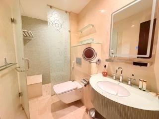 أجنحة فاخرة مطلة على الحرم - فندق هيلتون للأجنحة - 4