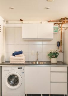 Calm Condo in villa area near nature - 1