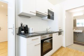 Modern Apartment near Metro - 3