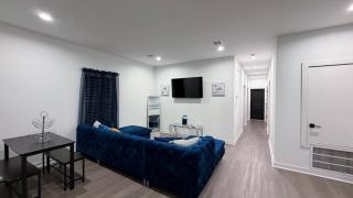 Beautiful 3BR Home Stylish, Cozy & Convenient - 7