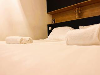 L'Or Noir by Madame Conciergerie - 1