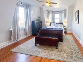 Brookline Village, Public Transport, Longwood Med - 3