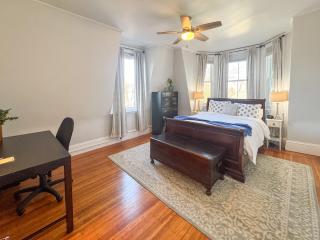 Brookline Village, Public Transport, Longwood Med - 2