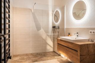 CHEZ NOUS - AlpenLuxus Collection - Fügen - 8