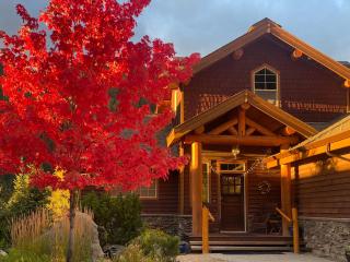 Morrisey Chalet at Sun Peaks - 0