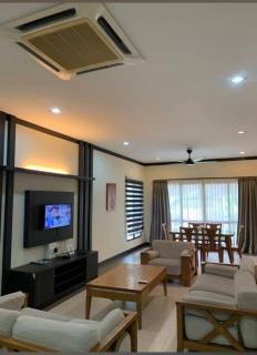 Eds Hot Spring Villa's - 6