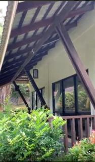 Eds Hot Spring Villa's - 5