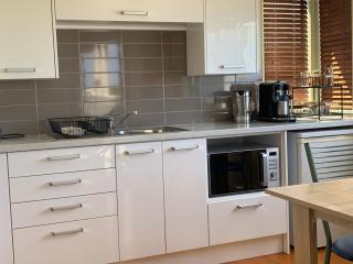 Seaview on Sealy Apartment - 1