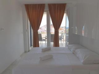 Villa Mico Sendi with a pool - 7