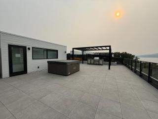 Luxury Penthouse in Kelowna BC - 6