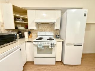 Private Guest Suite, Two Parking Spaces - 6