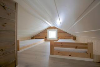 Modern Comforts, and Ski Access - 2