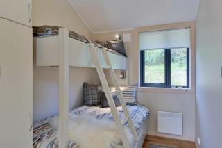 Modern Apartment with 3 Bedrooms and Stunning View - 3