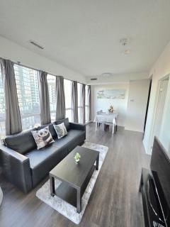 Amazing one bedroom suite with panoramic downtown views - 0