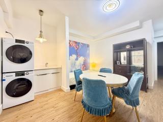 Private Guest Suite, One Parking Space - 8