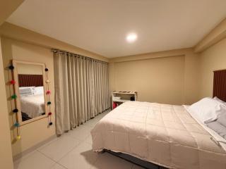 Tres Cruces Private Rooms - 1