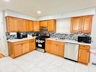 Lux NYC Stay 3Bed2Bath w parking - 8