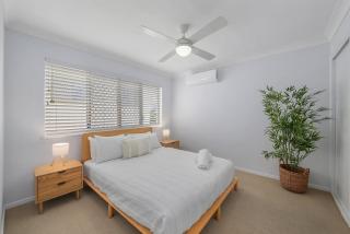 Kings Beach Ocean Views Apartment - 4