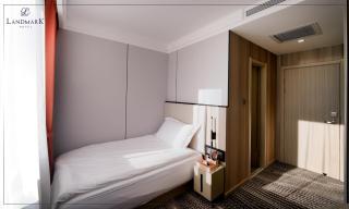 Landmark Hotel Erdenet - 8