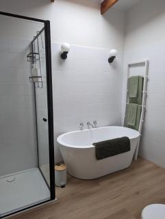 Saltwater Cottage - 2