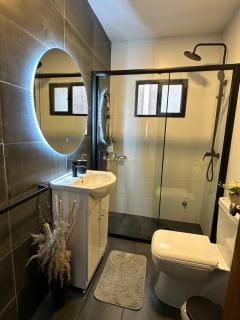 Casa independiente con estufa a leña - 0