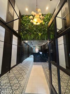 Lesbase Women Hostel - 7