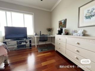 independent entrance cozy room with private bathroom close to YVR Richmond - 8