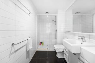 Level 37 Light-Filled Southbank Cityscape 2B2B1C - 3