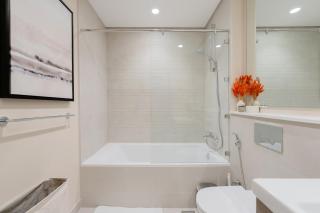 Luxe Studio Escape at Yas Golf Collection - 8