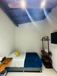 Hotel Jardin de Rosas - 3