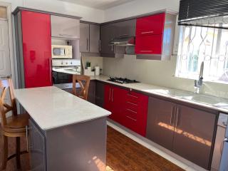 BR Court Apartment - 21 Sternes Avenue - 6